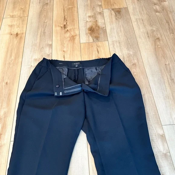 Talbots Signature Woman Lightweight Black Flowy Dress Pants 18W - Picture 7 of 13